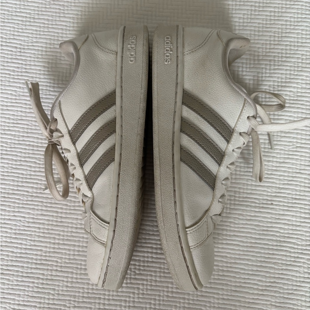 Adidas Grand Court White and Platin Metallic Sneakers (8) - Picture 7 of 10